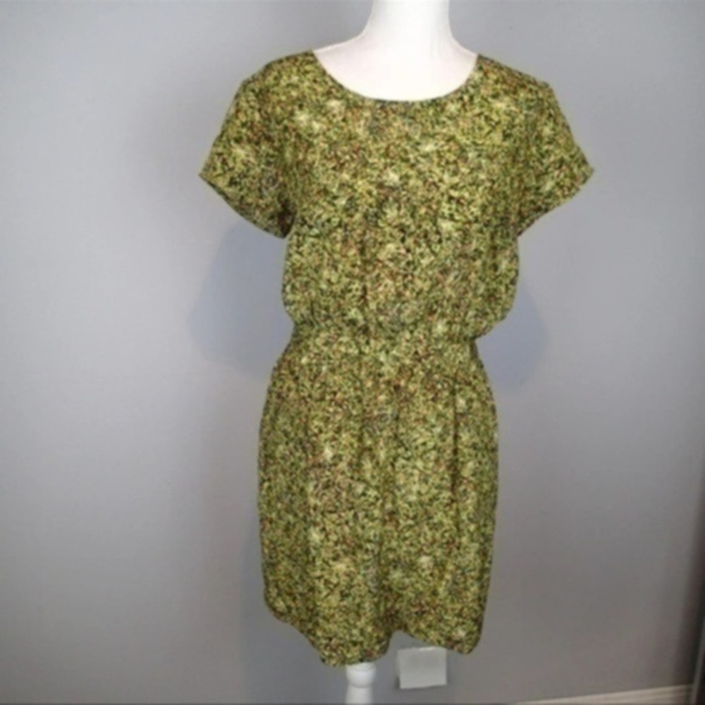 Club Monaco 0 Ruth Dress Robe Green Print 100% silk $169.50 open back h3